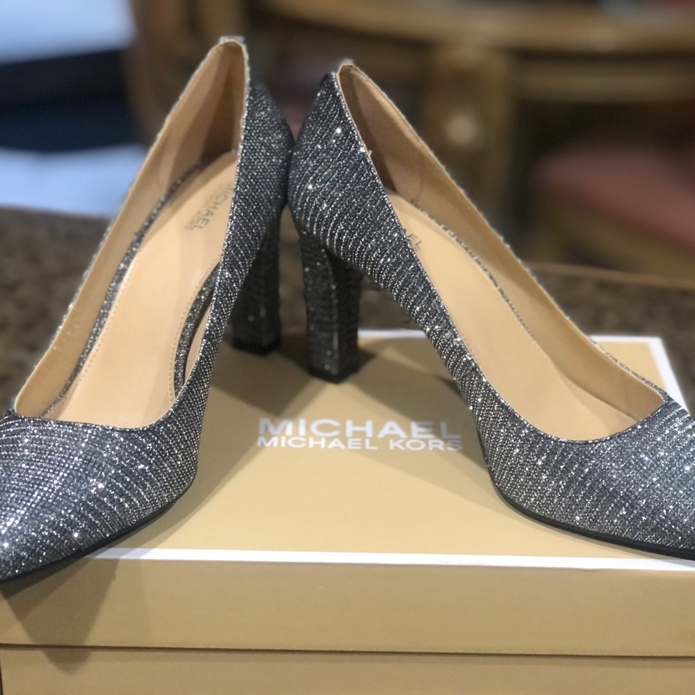 Michael Kors silver glitter chain mesh flex pumps